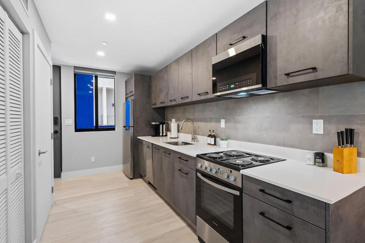 Pretty Rola 202 Modern Industrial Apt W King Bed Fort Lauderdale Dış mekan fotoğraf