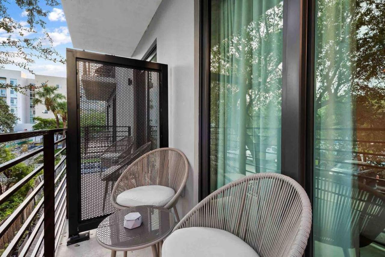 Pretty Rola 202 Modern Industrial Apt W King Bed Fort Lauderdale Dış mekan fotoğraf